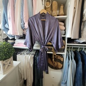 Victoria Secret Iconic Satin Robe - Size Medium Large